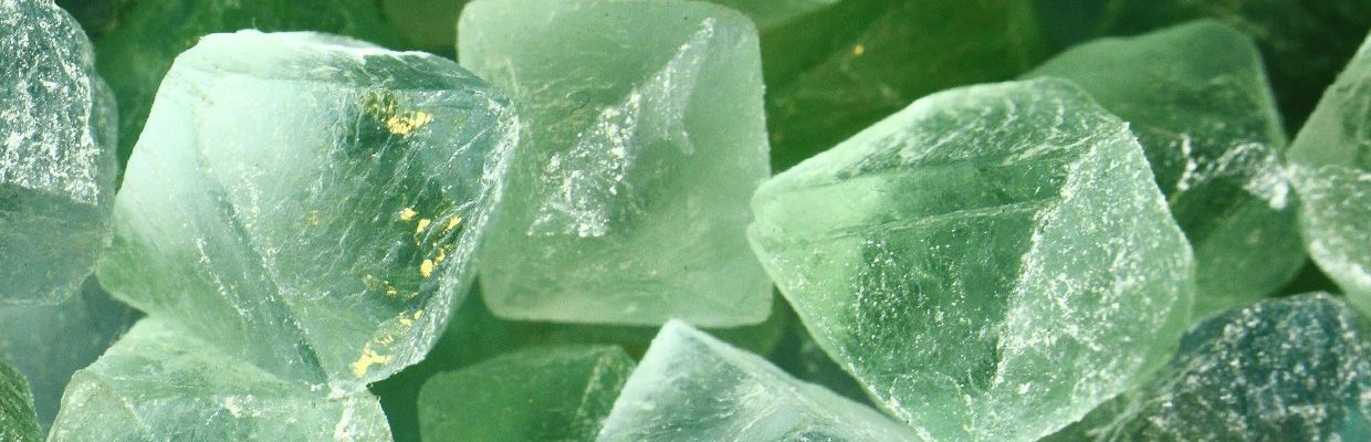 Glorious in Green (jewelry and style guide)