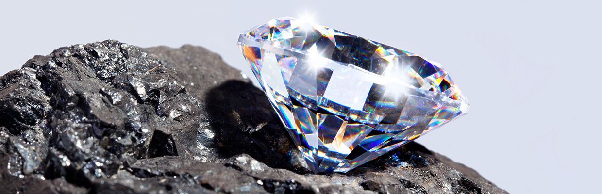 Lab-grown vs earth-mined diamonds