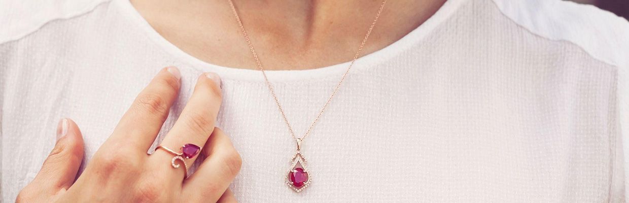 Hottest Jewelry Trends of 2021-2022