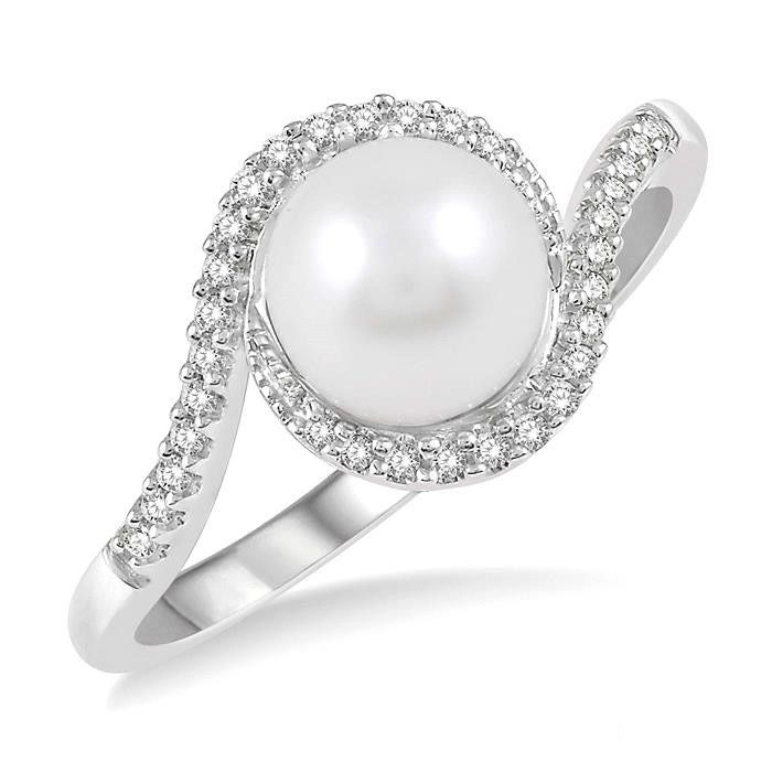 Pearl Rings: Pearl Engagement Rings, Akoya Pearl Rings
