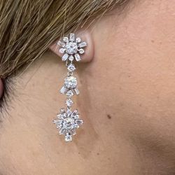 18K White Gold Diamond Earrings

