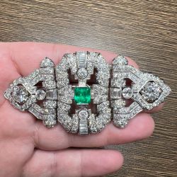 Art Deco Platinum Emerald & Diamond Brooch
