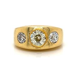 18K Yellow Gold 3-Stone Diamond Ring
