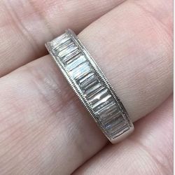 18K White Gold Diamond Anniversary Ring
