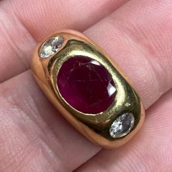 18K Yellow Gold Ruby & Diamond Ring
