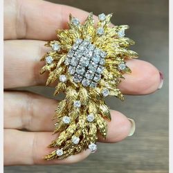 18K Yellow Gold 4.00 Ct. Diamond Brooch
