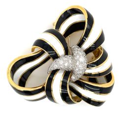 David Webb 18K Yellow Gold Diamond Brooch
