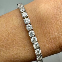 14K White Gold 13.25 Ct. Diamond Tennis Bracelet

