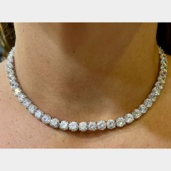 18K White Gold Cubic Zirconia Necklace