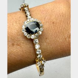 Victorian 18K Yellow Gold GIA CERTIFIED No-heat Sapphire & Diamond Bangle
