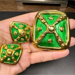 ELIZABETH GAGE 18K Yellow Gold Earring & Brooch Set
