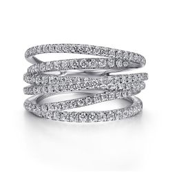ElThLys AeIsXe Diamond Ring