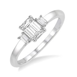ElCaTh IonRaAr 14K White Gold Diamond Ring