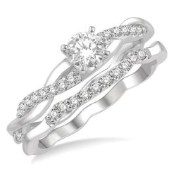 Round Shape Diamond Wedding Set