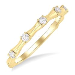 VerVelOra LuxVerOn XeCaEl 14K Yellow Gold Diamond Ring