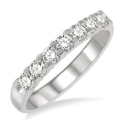 XeIsVel ElSolVio Platinum Diamond Ring