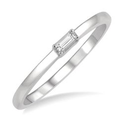 Verdant Petal Diamond Ring