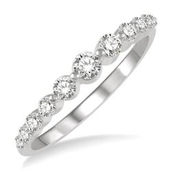 Jasmine Splendor Diamond Ring