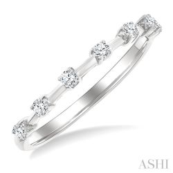 VioThVio 14K White Gold Diamond Ring