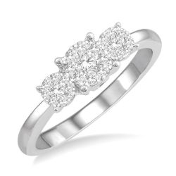 Lucent Eclat Diamond Engagement Ring
