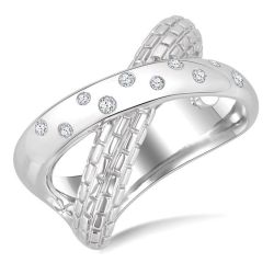 OnRaOra Diamond Ring