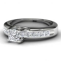 14k White Gold Princess Diamond Wedding Ring Front View