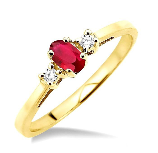 Ruby ring with side stones